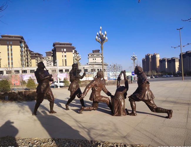 为什么广场上会放城市雕塑